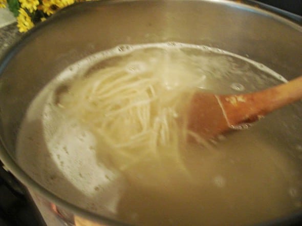 boiling-noodles
