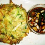 zuchini-pancakes-with-sauce