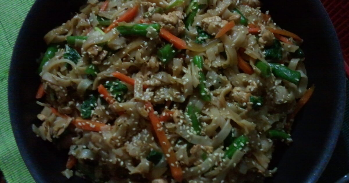 Korean food photo: Japchae on Maangchi.com
