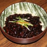 짜장면 (Jjajangmyeon) – Noodles with Black Beans Sauce