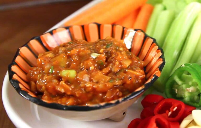 Ssamjang (Korean spicy dipping sauce) recipe by Maangchi