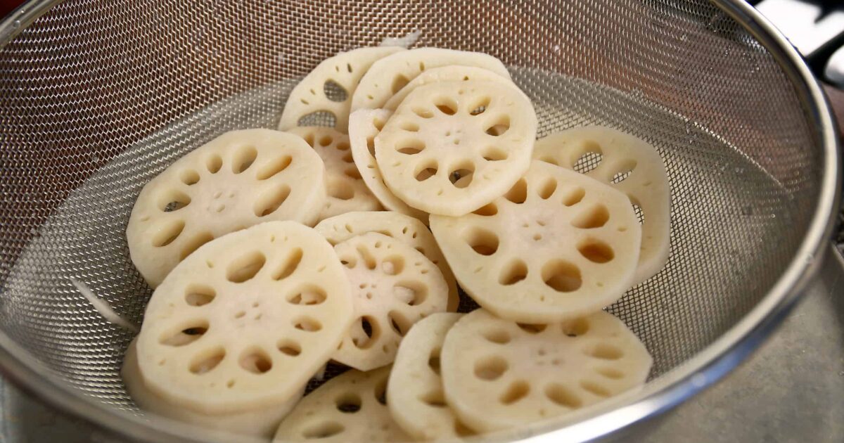 Lotus roots (Yeongeun) - Maangchi’s Korean cooking ingredients